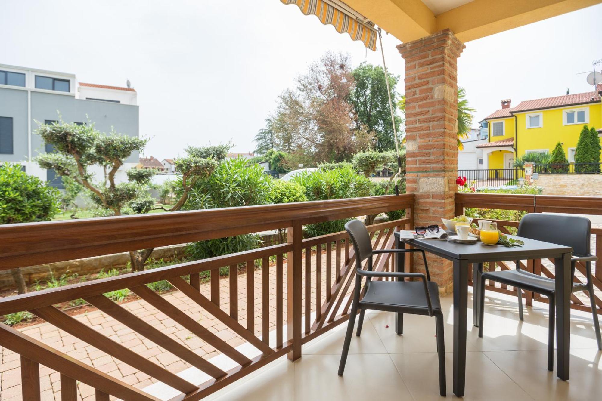Apartments Bellissima Funtana Kültér fotó
