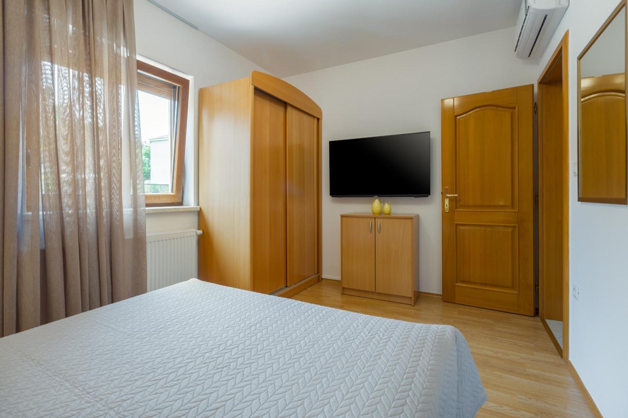 Apartments Bellissima Funtana Kültér fotó