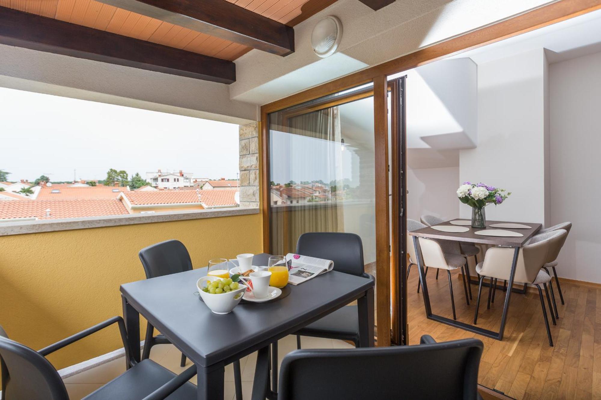 Apartments Bellissima Funtana Kültér fotó