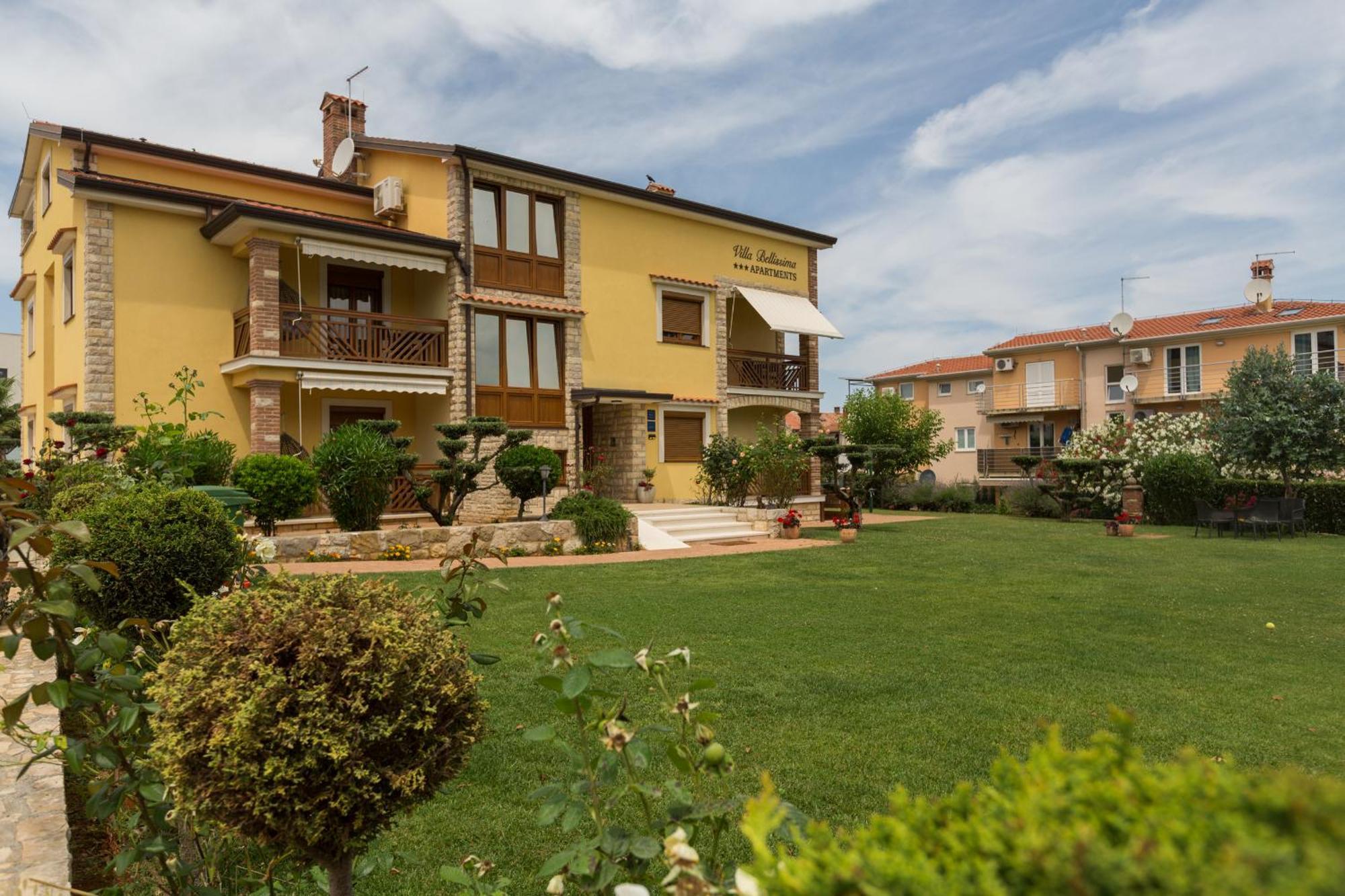 Apartments Bellissima Funtana Kültér fotó